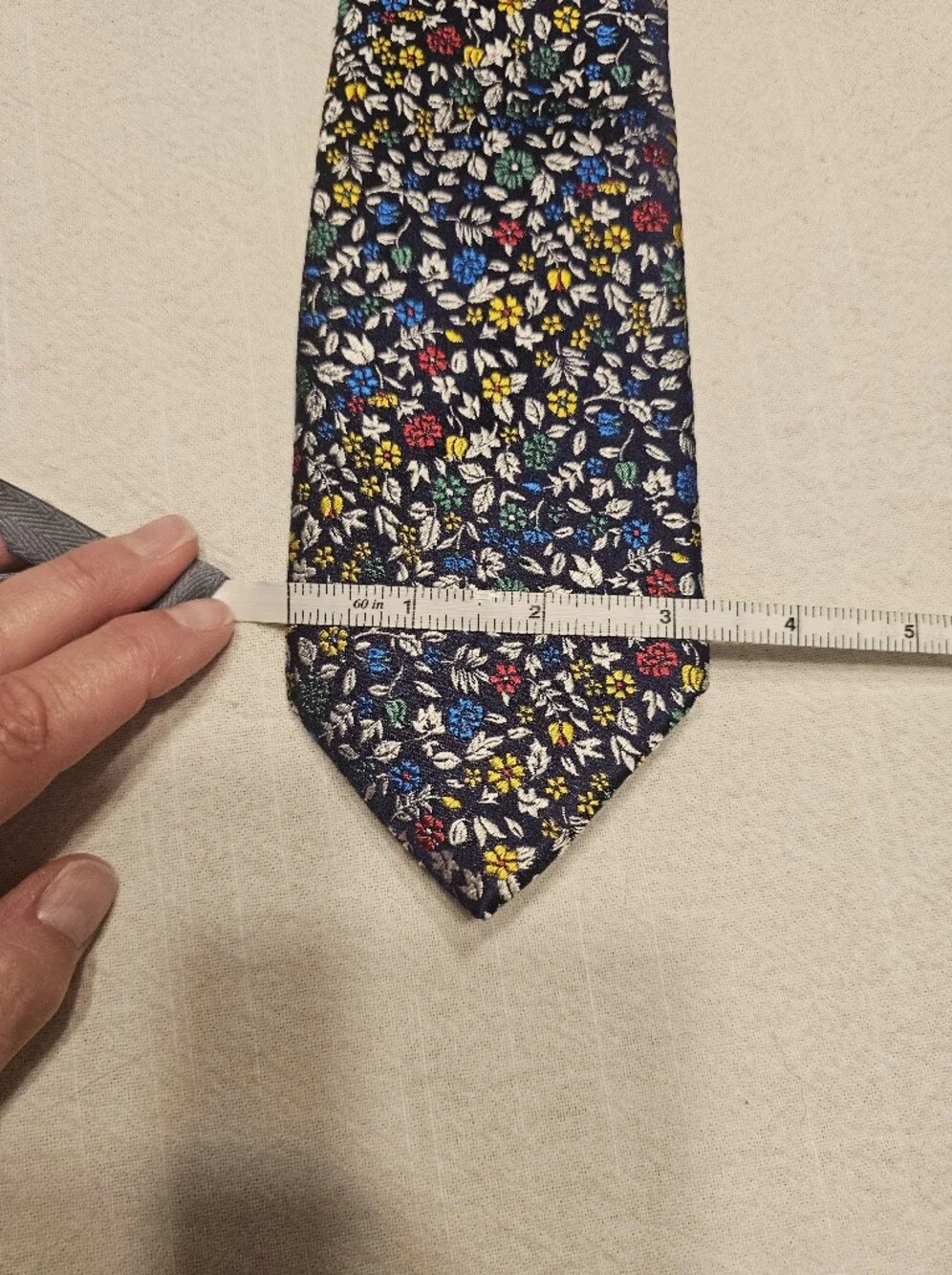 Charles Tyrwhitt 100% Silk Floral Print Tie Necktie Red Blue